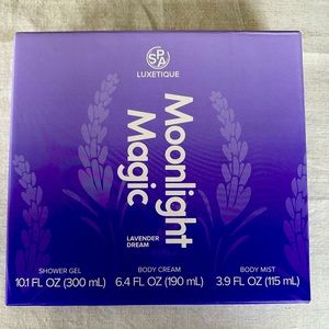 NIB Lavender Spa Shower Set!!